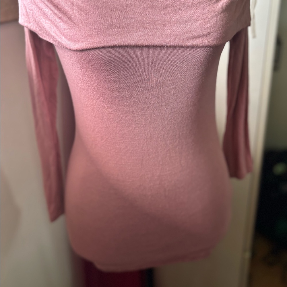 Off-Shoulder Pink Top - Picture 3 of 5